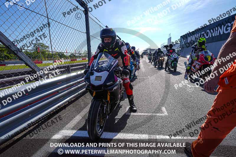 donington no limits trackday;donington park photographs;donington trackday photographs;no limits trackdays;peter wileman photography;trackday digital images;trackday photos